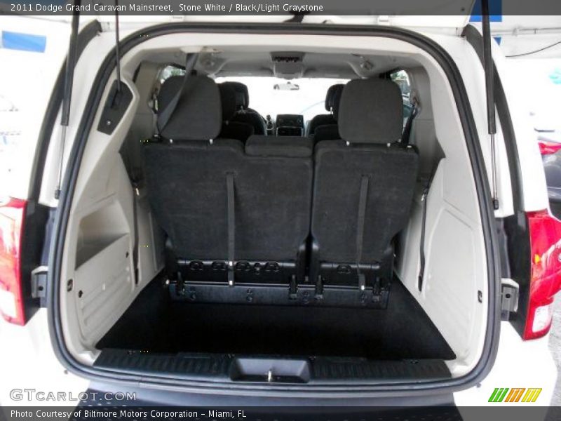 Stone White / Black/Light Graystone 2011 Dodge Grand Caravan Mainstreet