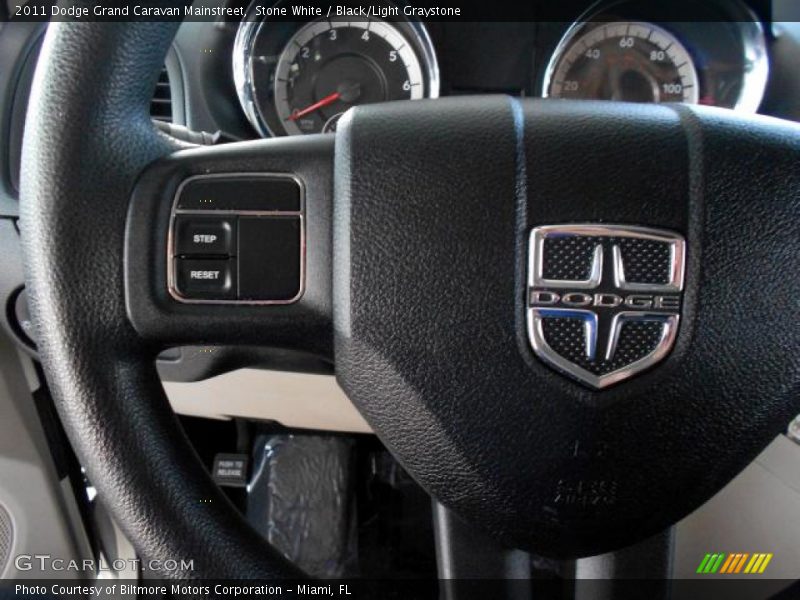 Stone White / Black/Light Graystone 2011 Dodge Grand Caravan Mainstreet
