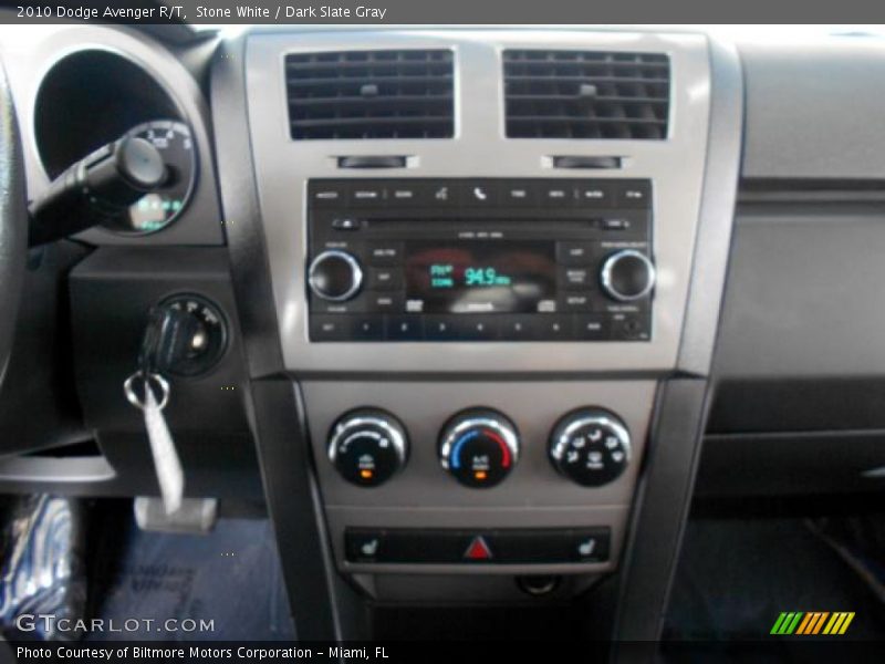 Stone White / Dark Slate Gray 2010 Dodge Avenger R/T