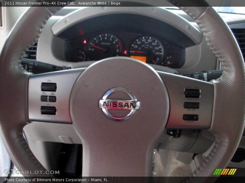Avalanche White / Beige 2011 Nissan Frontier Pro-4X Crew Cab