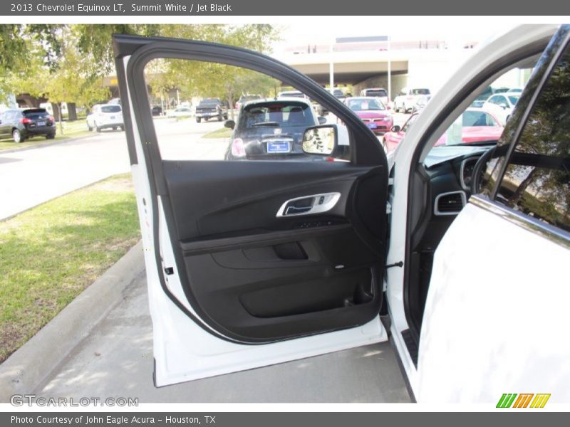 Summit White / Jet Black 2013 Chevrolet Equinox LT