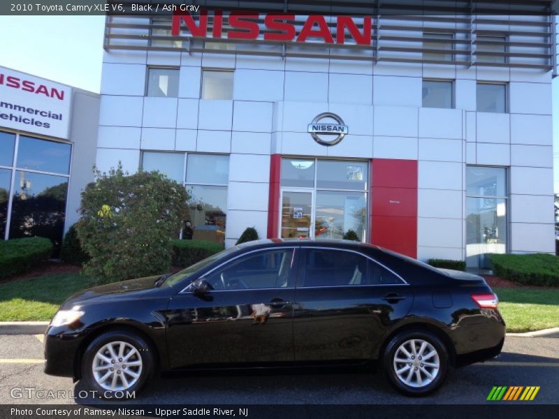 Black / Ash Gray 2010 Toyota Camry XLE V6