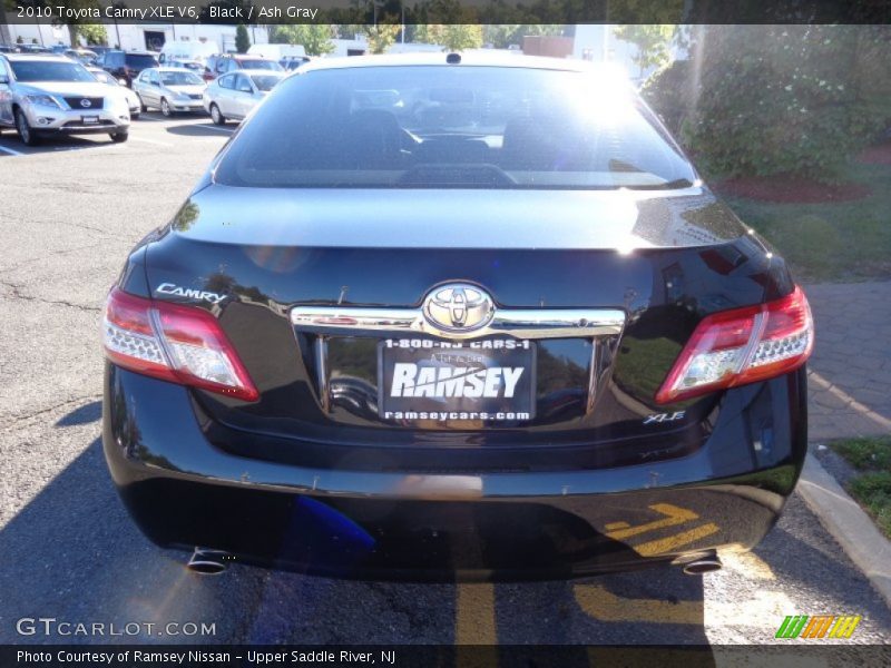Black / Ash Gray 2010 Toyota Camry XLE V6