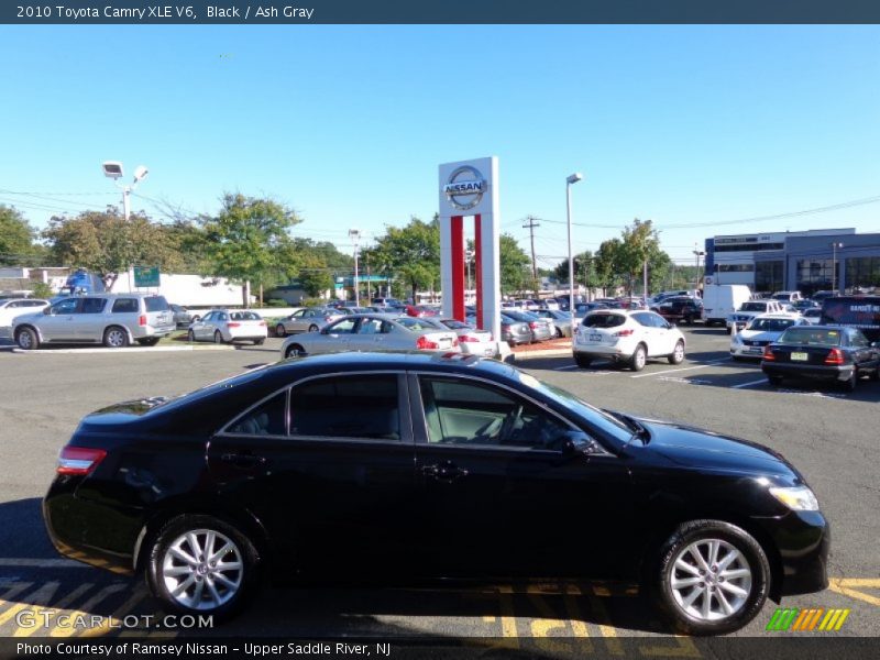 Black / Ash Gray 2010 Toyota Camry XLE V6