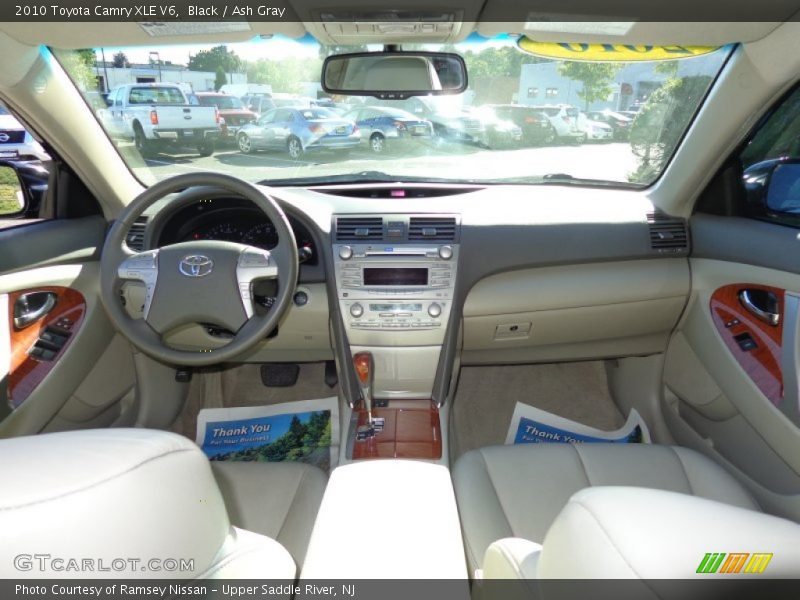 Black / Ash Gray 2010 Toyota Camry XLE V6
