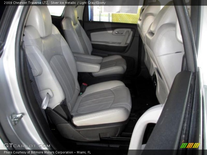 Silver Ice Metallic / Light Gray/Ebony 2009 Chevrolet Traverse LTZ