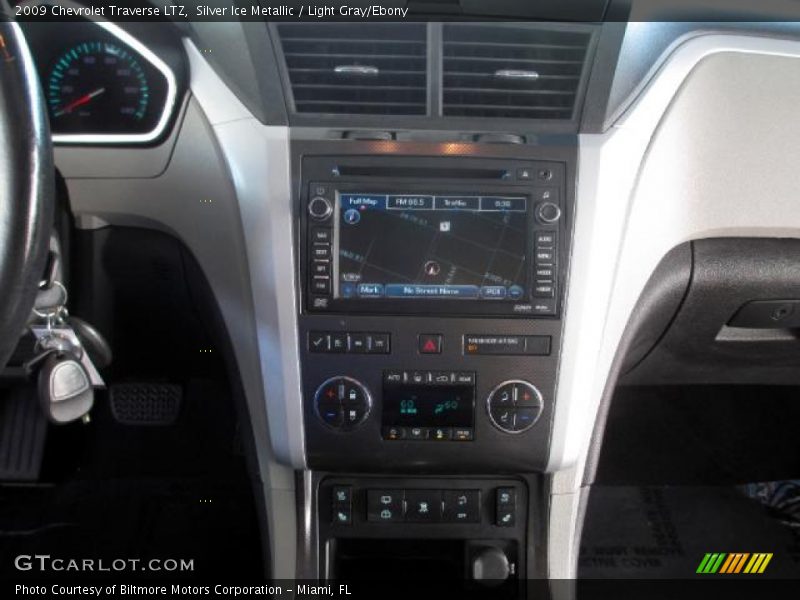 Silver Ice Metallic / Light Gray/Ebony 2009 Chevrolet Traverse LTZ
