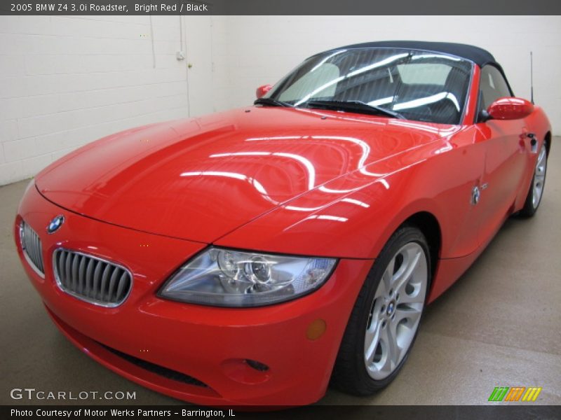 Front 3/4 View of 2005 Z4 3.0i Roadster