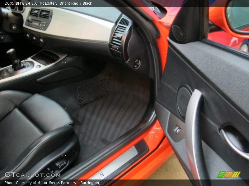 Bright Red / Black 2005 BMW Z4 3.0i Roadster