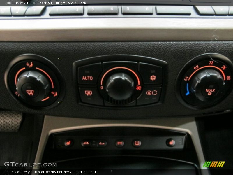 Controls of 2005 Z4 3.0i Roadster