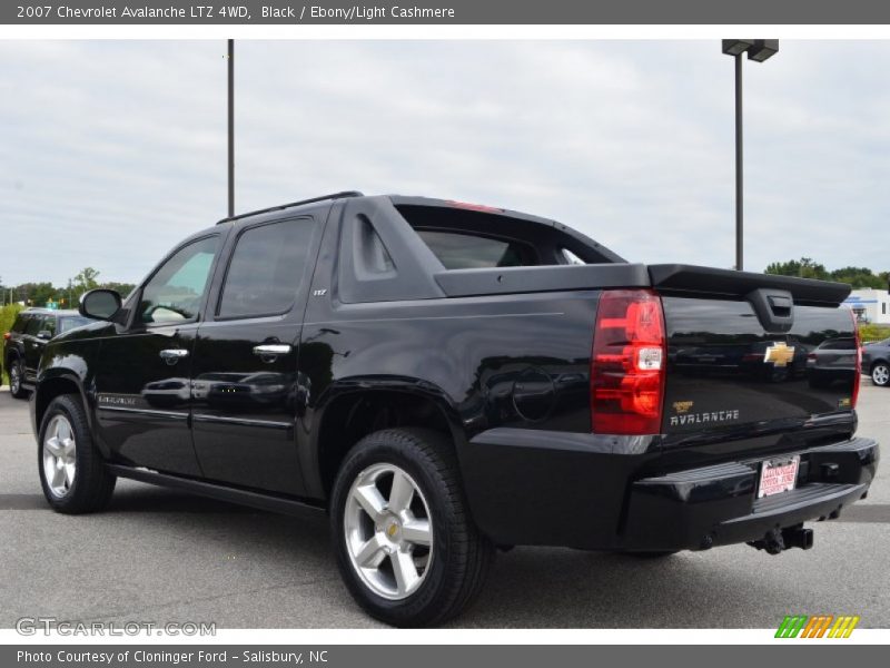 Black / Ebony/Light Cashmere 2007 Chevrolet Avalanche LTZ 4WD