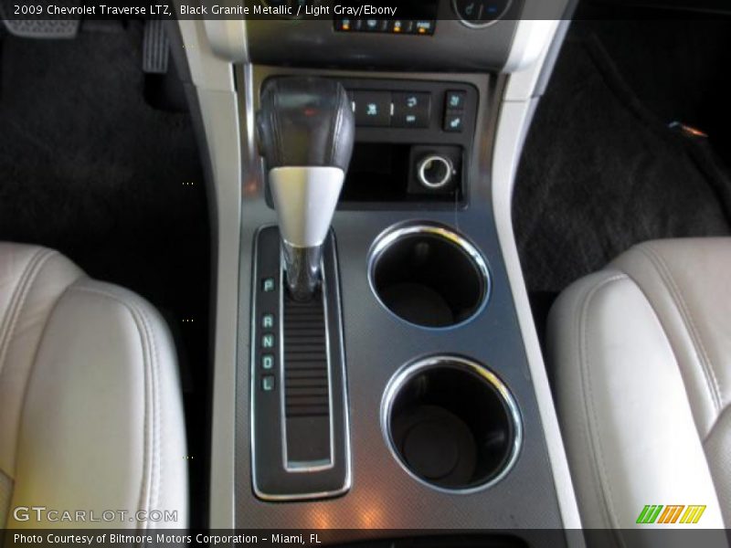 Black Granite Metallic / Light Gray/Ebony 2009 Chevrolet Traverse LTZ