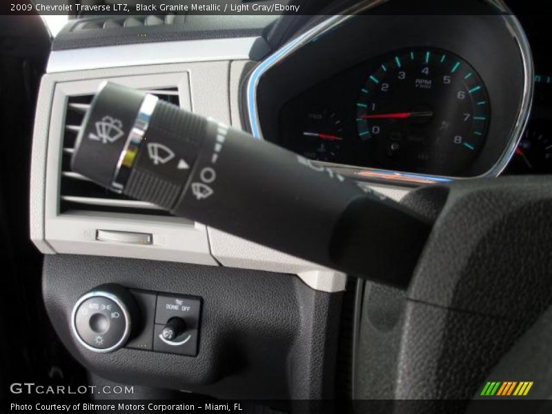 Black Granite Metallic / Light Gray/Ebony 2009 Chevrolet Traverse LTZ