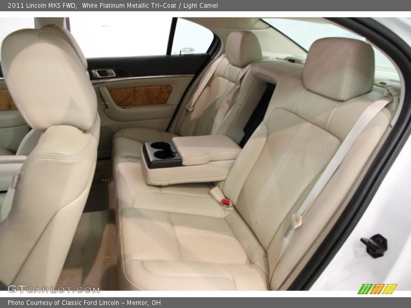 White Platinum Metallic Tri-Coat / Light Camel 2011 Lincoln MKS FWD