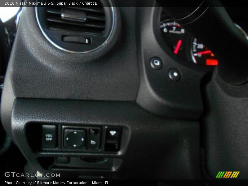 Super Black / Charcoal 2010 Nissan Maxima 3.5 S