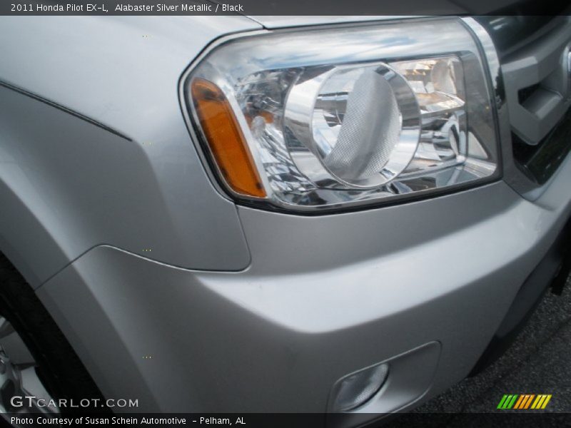 Alabaster Silver Metallic / Black 2011 Honda Pilot EX-L