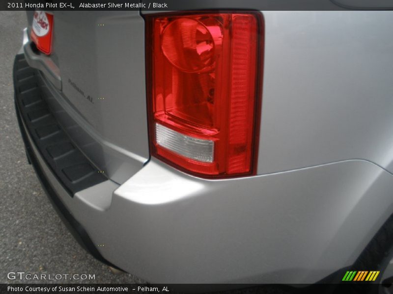 Alabaster Silver Metallic / Black 2011 Honda Pilot EX-L