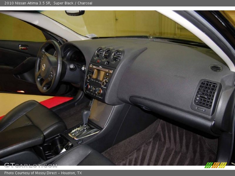 Super Black / Charcoal 2010 Nissan Altima 3.5 SR