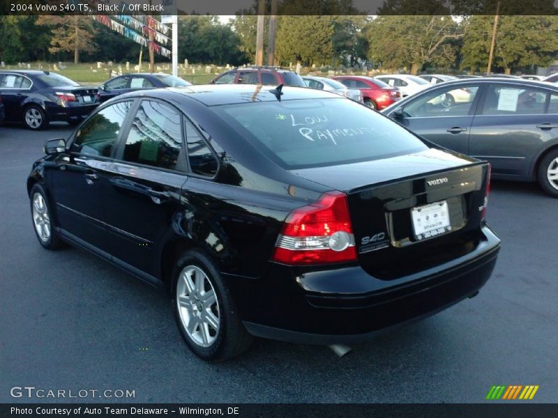 Black / Off Black 2004 Volvo S40 T5