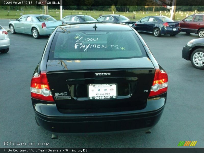 Black / Off Black 2004 Volvo S40 T5