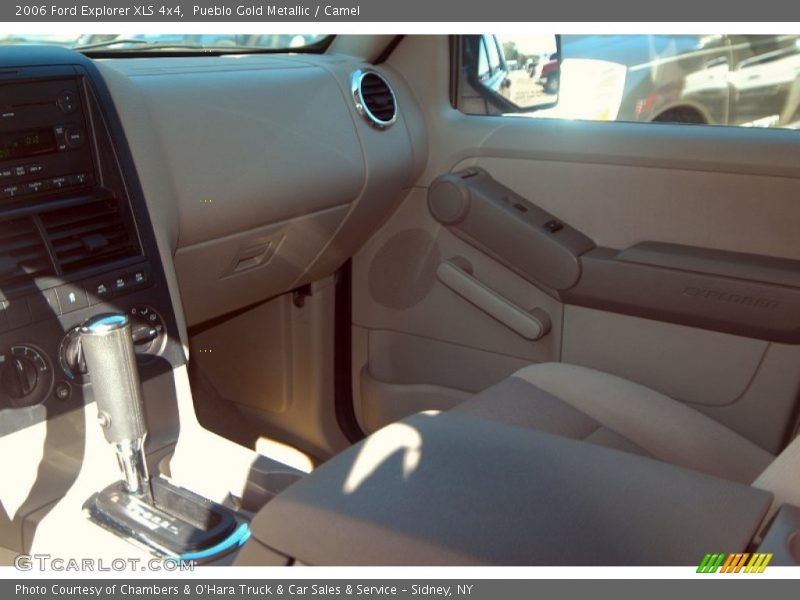 Pueblo Gold Metallic / Camel 2006 Ford Explorer XLS 4x4