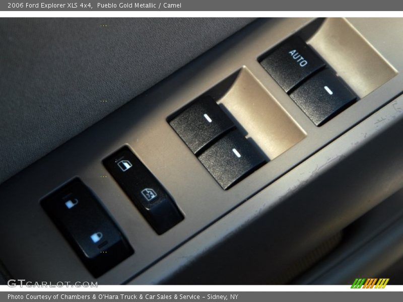 Pueblo Gold Metallic / Camel 2006 Ford Explorer XLS 4x4