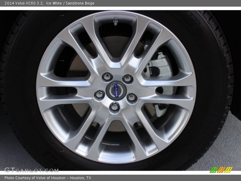Ice White / Sandstone Beige 2014 Volvo XC60 3.2