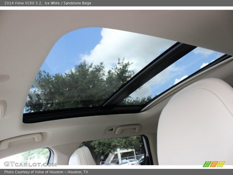 Ice White / Sandstone Beige 2014 Volvo XC60 3.2