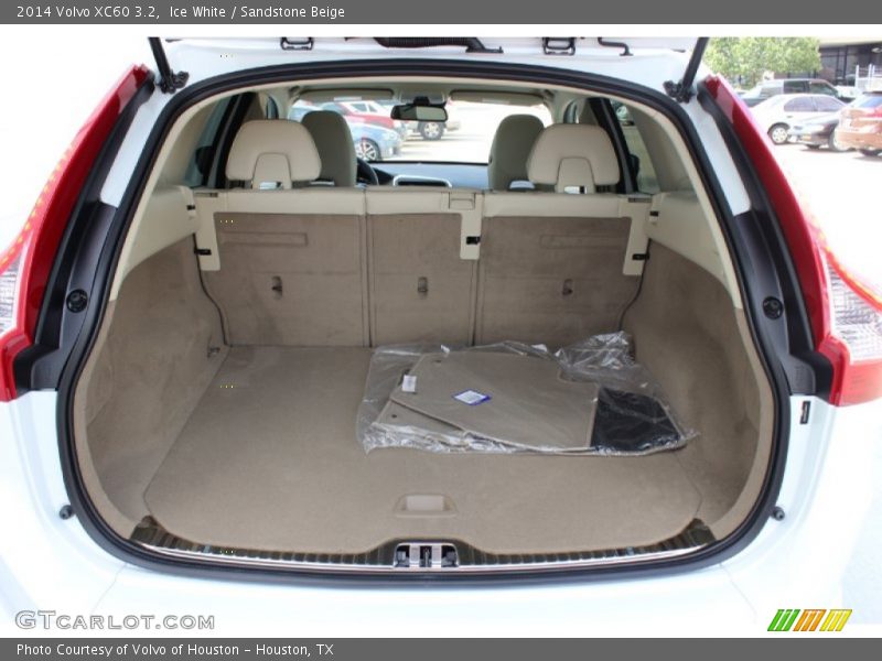 Ice White / Sandstone Beige 2014 Volvo XC60 3.2