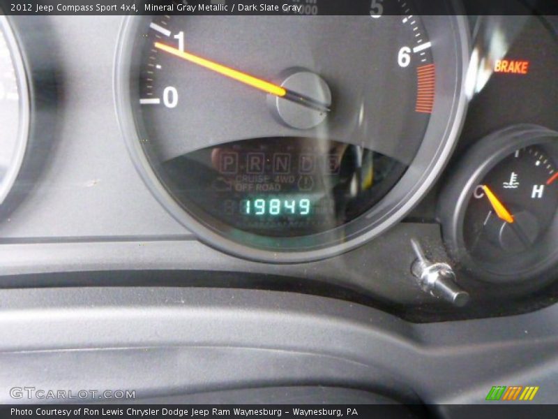 Mineral Gray Metallic / Dark Slate Gray 2012 Jeep Compass Sport 4x4