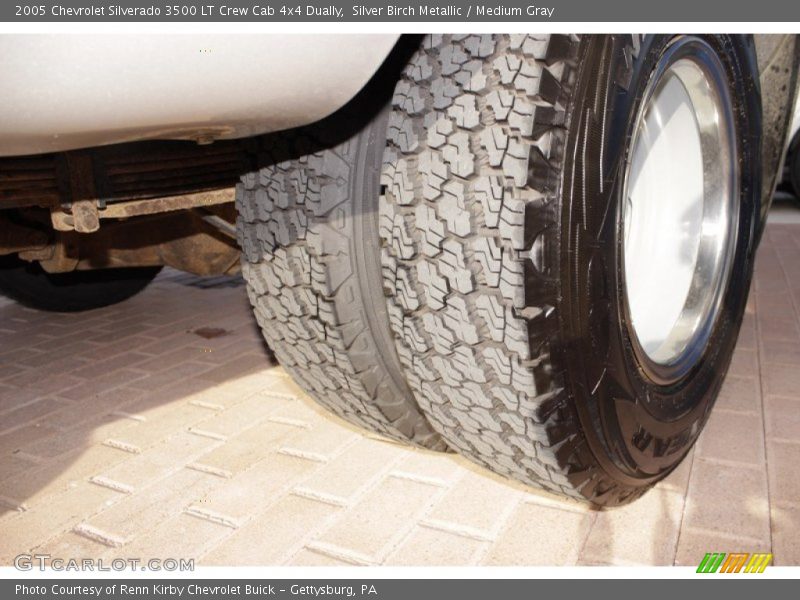 Silver Birch Metallic / Medium Gray 2005 Chevrolet Silverado 3500 LT Crew Cab 4x4 Dually