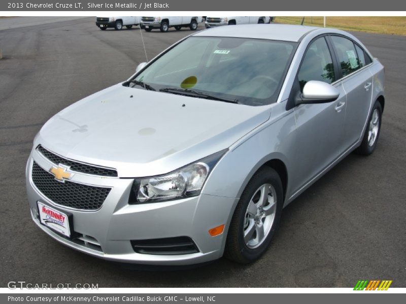 Silver Ice Metallic / Jet Black 2013 Chevrolet Cruze LT