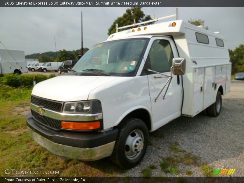 Summit White / Medium Dark Pewter 2005 Chevrolet Express 3500 Cutaway Utility Van