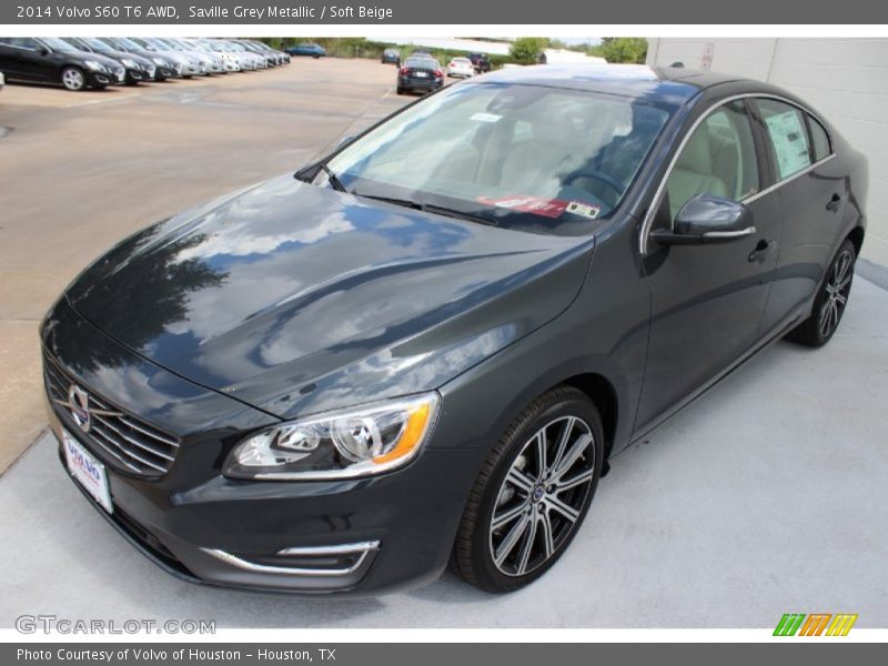 Front 3/4 View of 2014 S60 T6 AWD