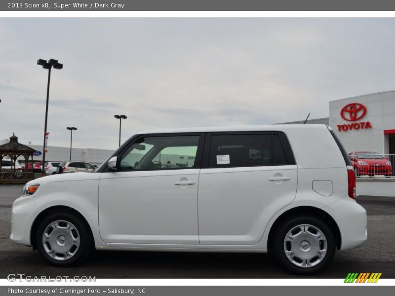 Super White / Dark Gray 2013 Scion xB