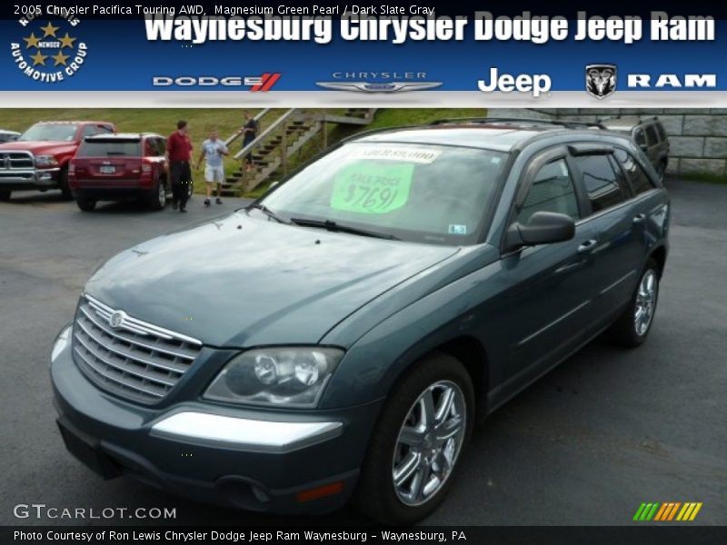 Magnesium Green Pearl / Dark Slate Gray 2005 Chrysler Pacifica Touring AWD