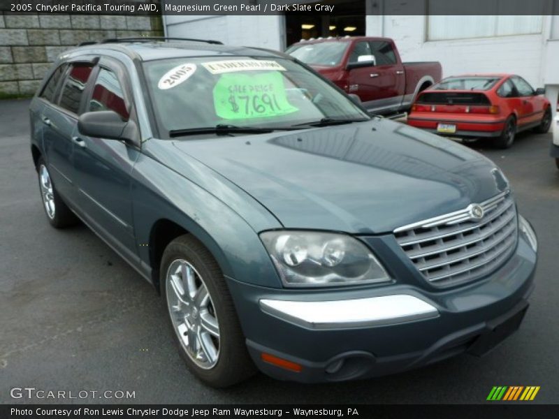 Magnesium Green Pearl / Dark Slate Gray 2005 Chrysler Pacifica Touring AWD