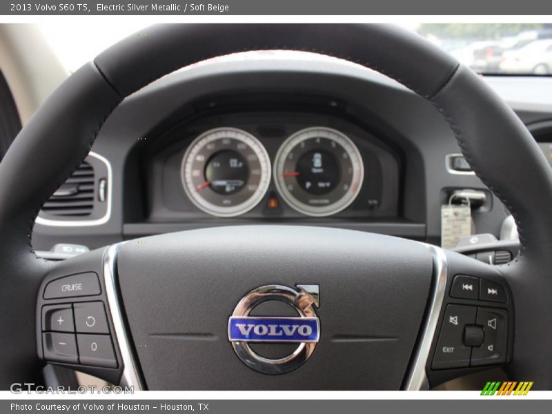Electric Silver Metallic / Soft Beige 2013 Volvo S60 T5
