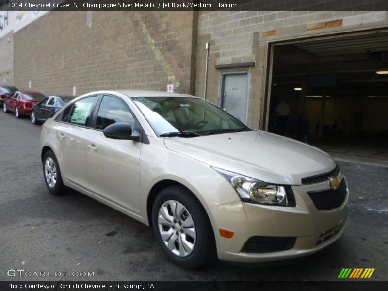 Champagne Silver Metallic / Jet Black/Medium Titanium 2014 Chevrolet Cruze LS