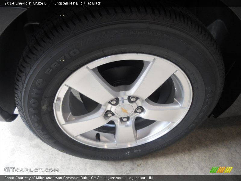 Tungsten Metallic / Jet Black 2014 Chevrolet Cruze LT