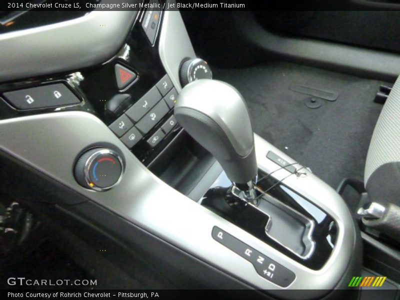 Champagne Silver Metallic / Jet Black/Medium Titanium 2014 Chevrolet Cruze LS