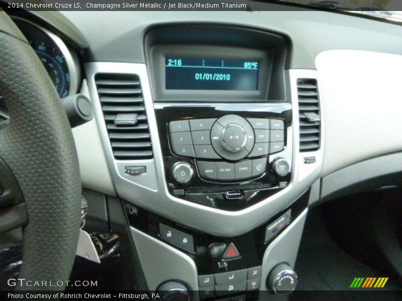 Champagne Silver Metallic / Jet Black/Medium Titanium 2014 Chevrolet Cruze LS