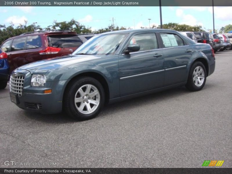 Magnesium Pearlcoat / Deep Jade/Light Graystone 2006 Chrysler 300 Touring