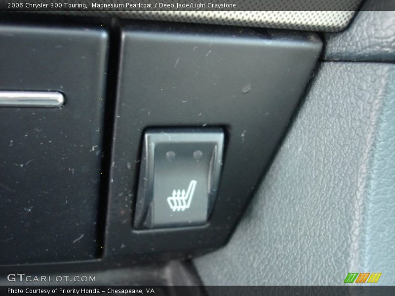 Magnesium Pearlcoat / Deep Jade/Light Graystone 2006 Chrysler 300 Touring