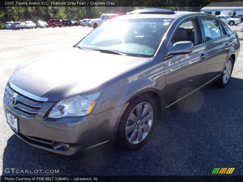 Phantom Gray Pearl / Graphite Gray 2005 Toyota Avalon XLS