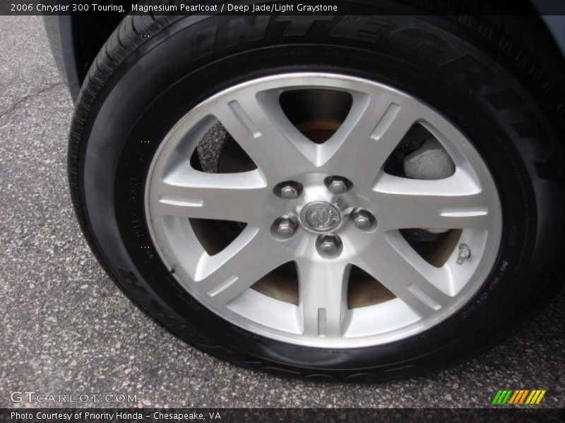 Magnesium Pearlcoat / Deep Jade/Light Graystone 2006 Chrysler 300 Touring