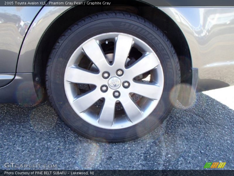 Phantom Gray Pearl / Graphite Gray 2005 Toyota Avalon XLS