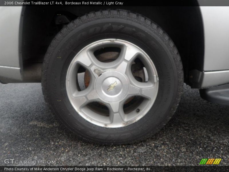 Bordeaux Red Metallic / Light Gray 2006 Chevrolet TrailBlazer LT 4x4