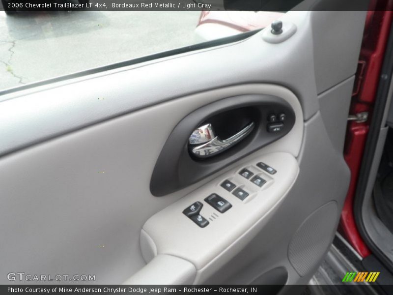 Bordeaux Red Metallic / Light Gray 2006 Chevrolet TrailBlazer LT 4x4