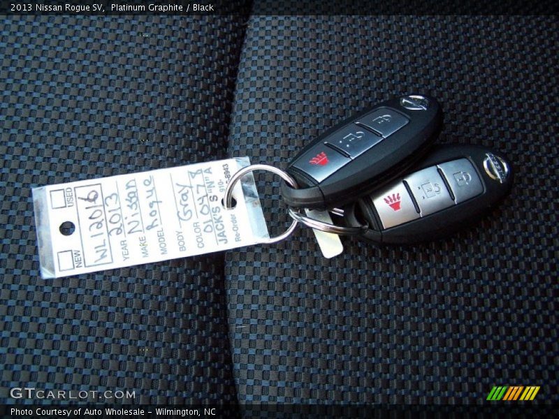 Platinum Graphite / Black 2013 Nissan Rogue SV